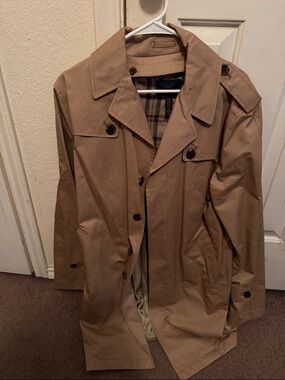 Brooks Brothers Classic Men's Tan Trench Coat Size 40 (S)
